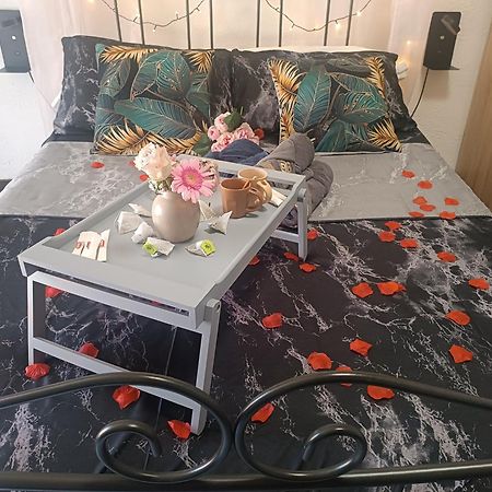 Jolie Maison De Village Capendu Экстерьер фото