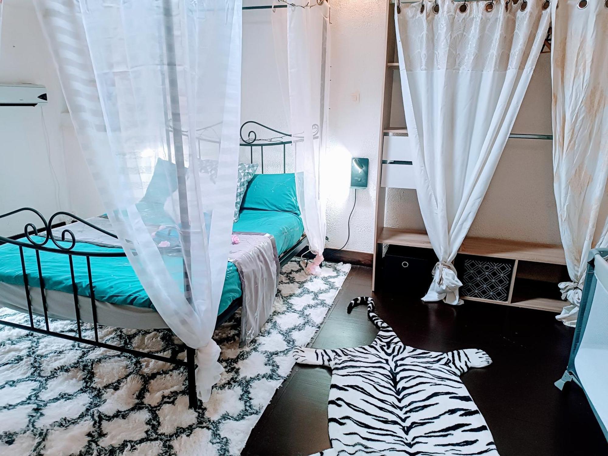Jolie Maison De Village Capendu Экстерьер фото